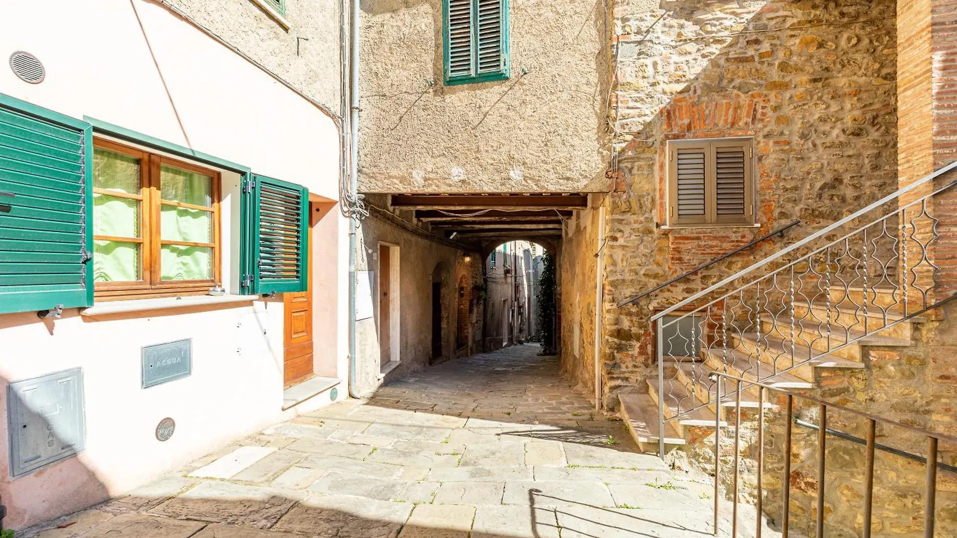 Beb Pulcino Nero Scrofiano Villa Italy